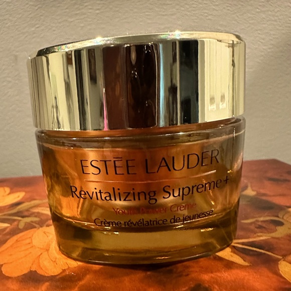 Estée Lauder Revitalizing Supreme Youth Power Crème 1 Ounce New - Picture 1 of 5